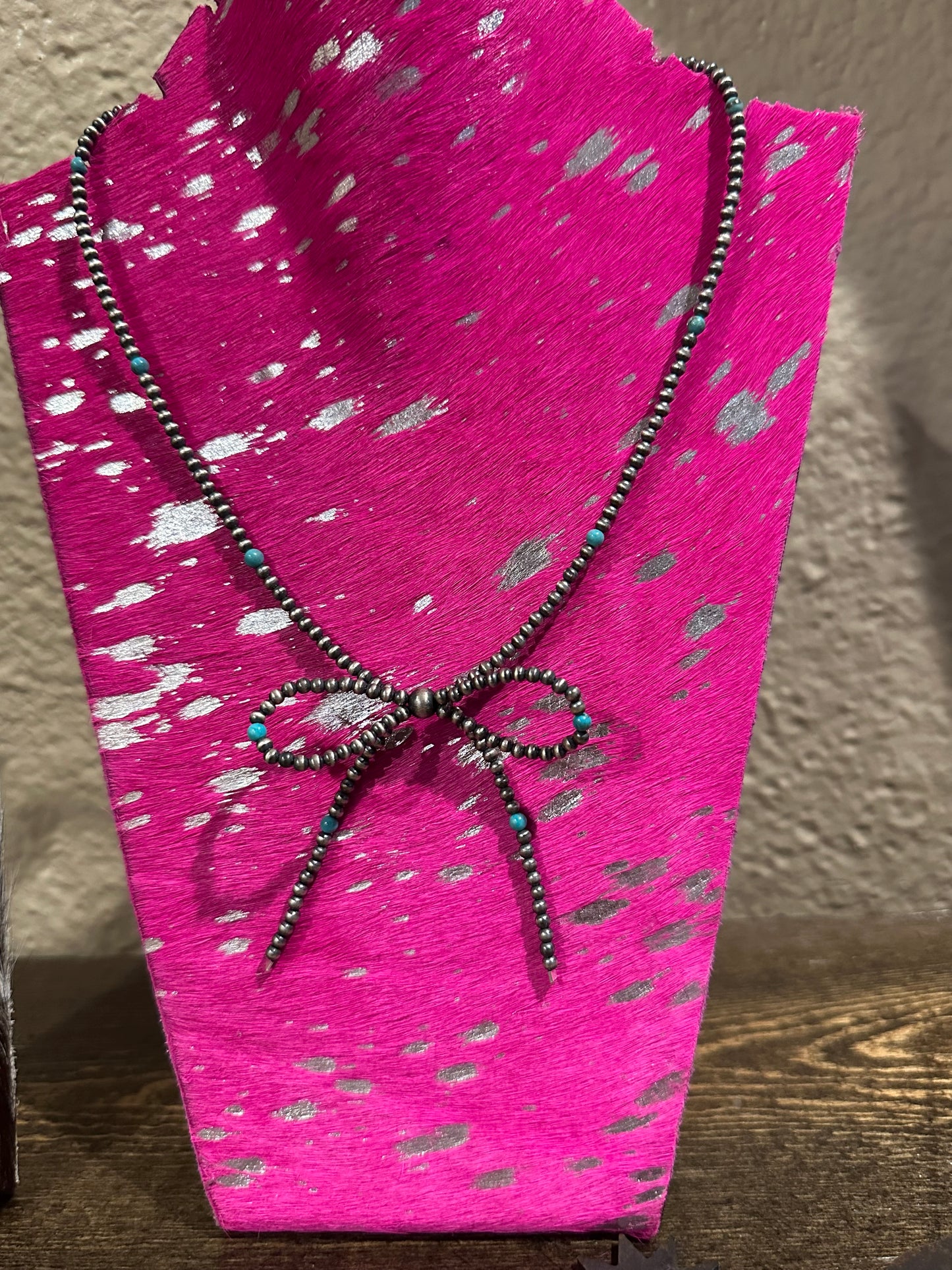 Bowtie Necklace Turquoise