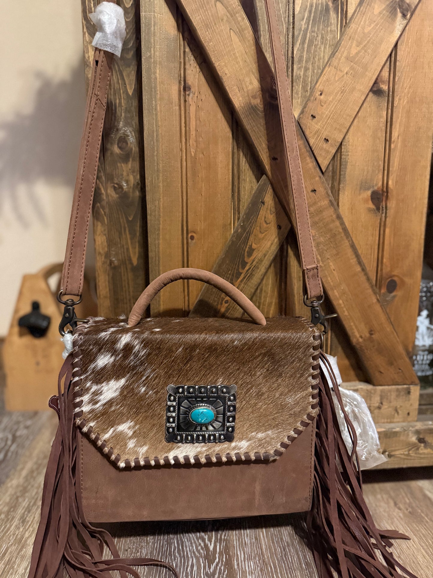 Turquoise conch Purse