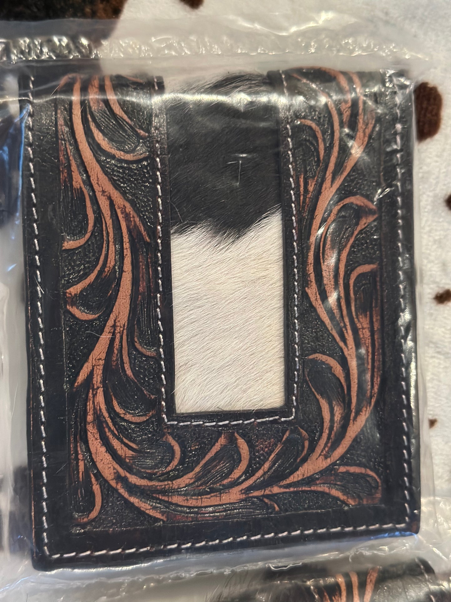 Trifold wallets