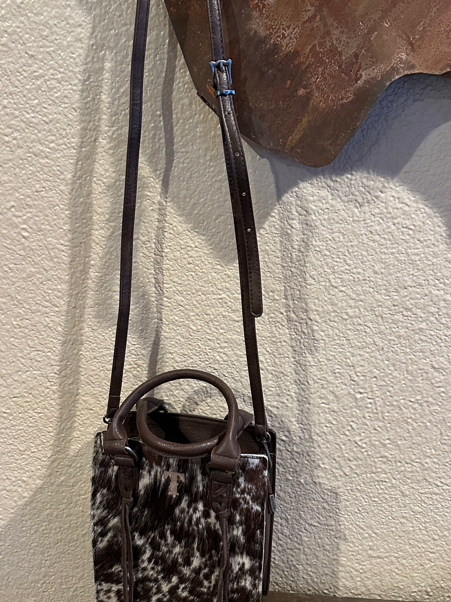 TRINITY RANCH HAIR-ON COWHIDE MINI CROSSBODY