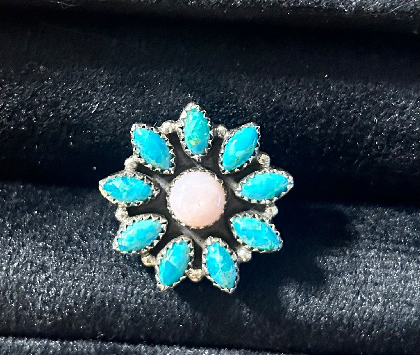 HADA COLLECTION STERLING SILVER FLOWER RING KINGMAN TURQUOISE WITH PINK OPAL STONE