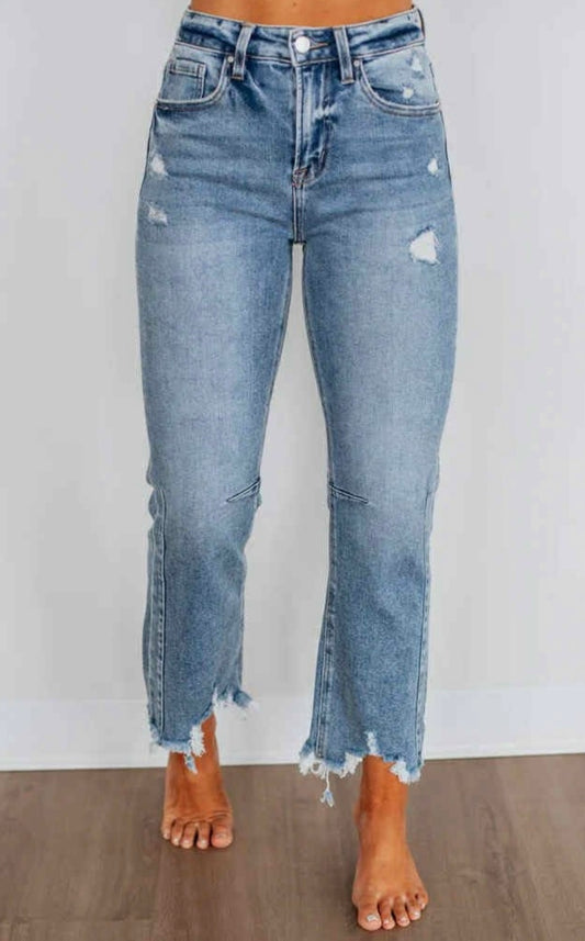 "RISEN"
HIGH RISE CROP STRAIGHT DISTRESSED HEM JEANS