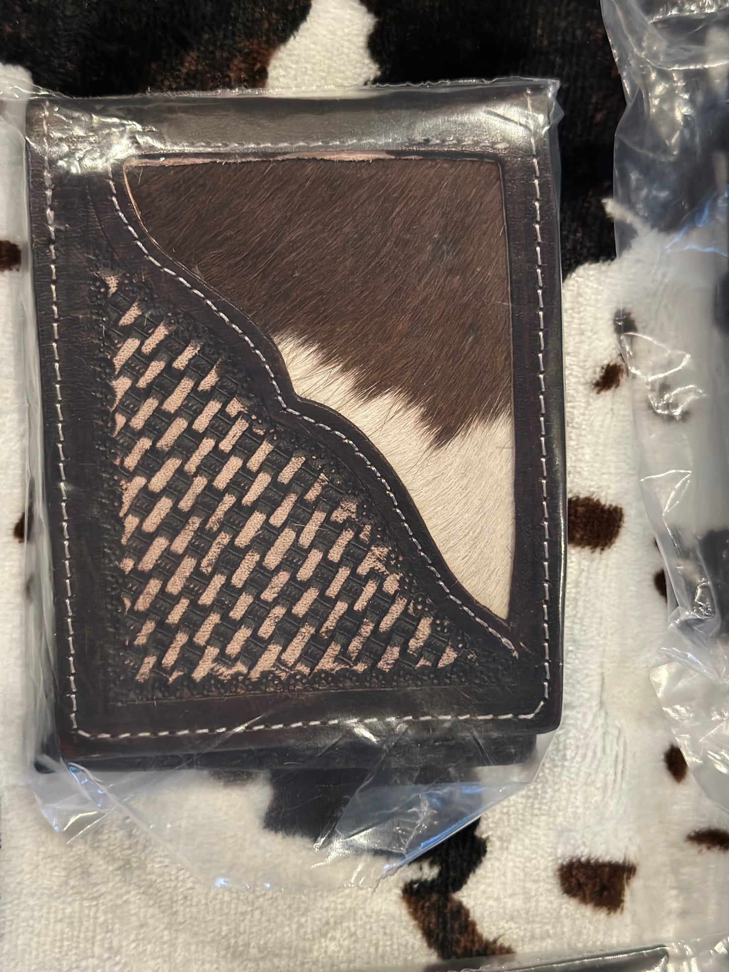 Trifold wallets